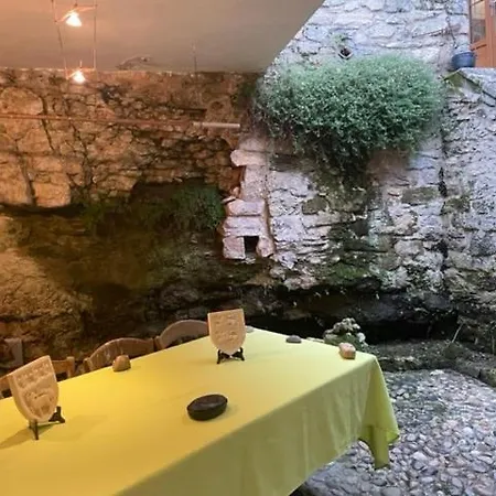 40m2 Avec Terrasse Face A La Dordogne Avec Vue Exceptionnelle * Beynac-et-Cazenac